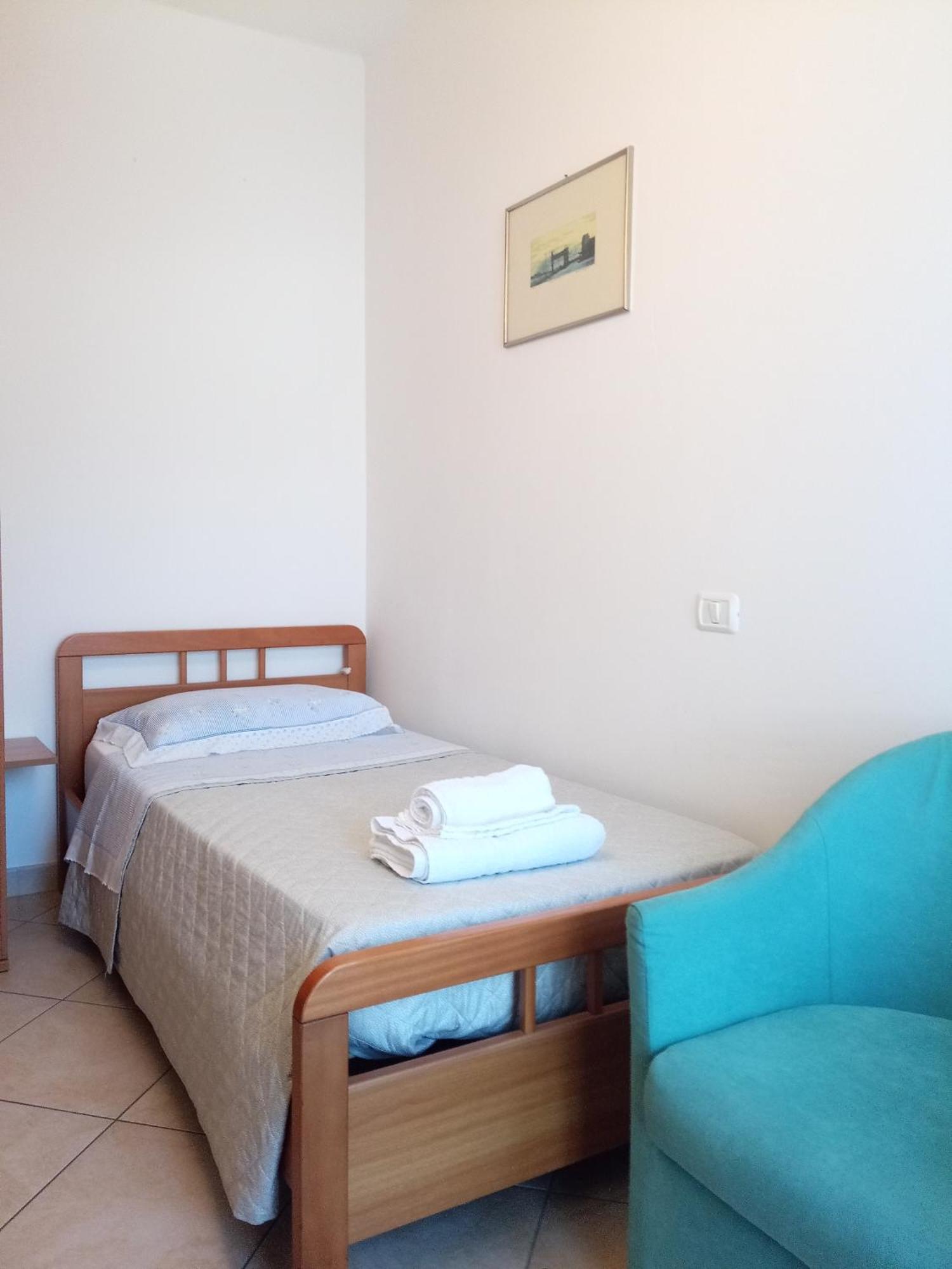 Appartamento Che Vista! Affittacamere Mombaroccio Exterior foto